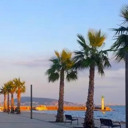 Romantic Maison De Pecheur Sparkling Sea Views *